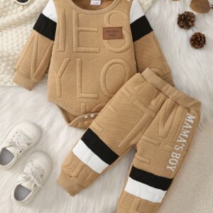 ست ۲ تکه نوزاد پسر شامل بادی‌سوت زمستانی و شلوار “MAMA’ BOY”