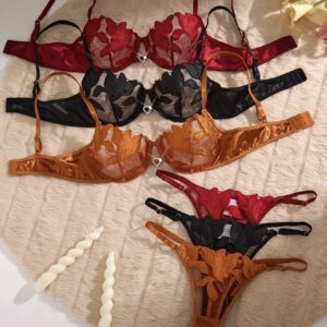 ست ۶ تکه لباس زیر زنانه با گلدوزی ظریف