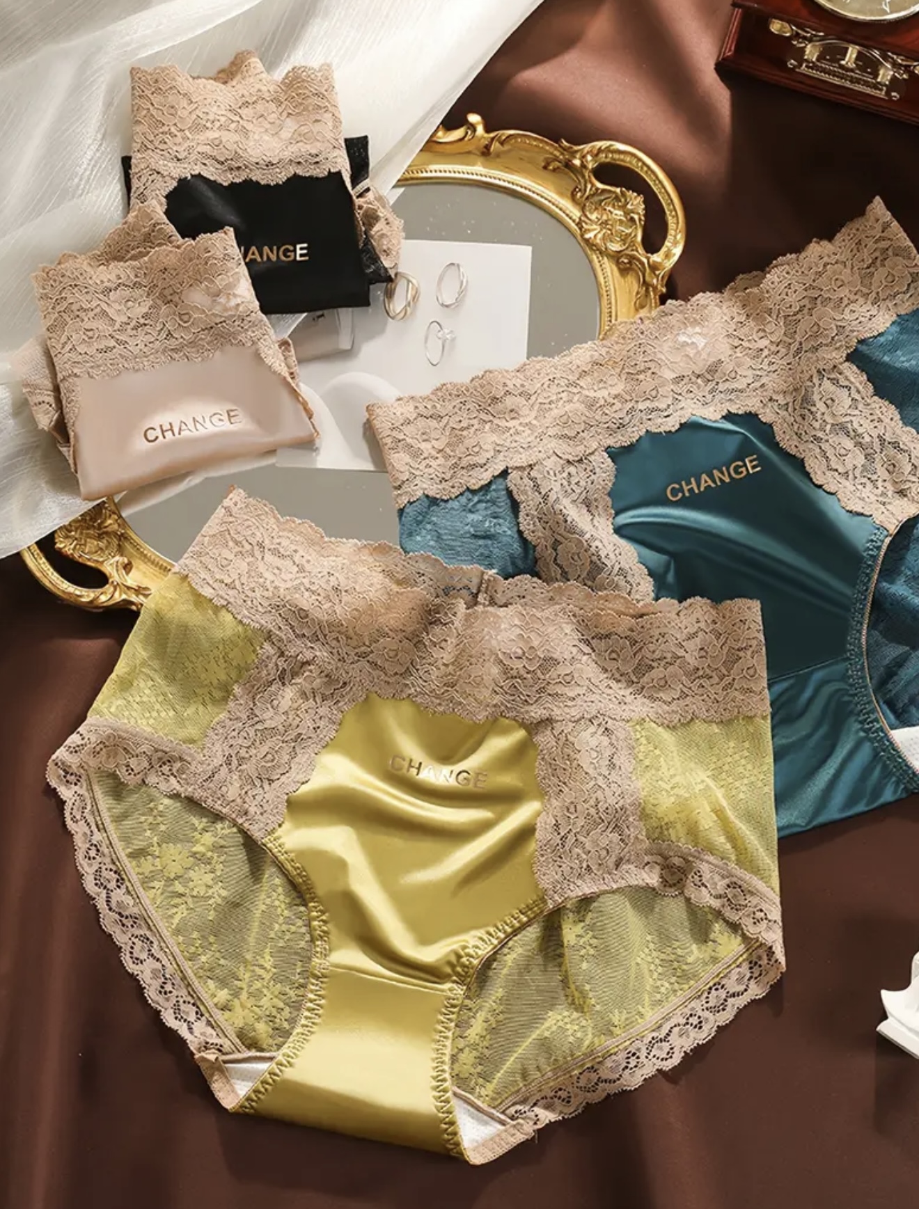 پنج عدد شورت زنانه شیک از ساتن و دانتل - Image 3