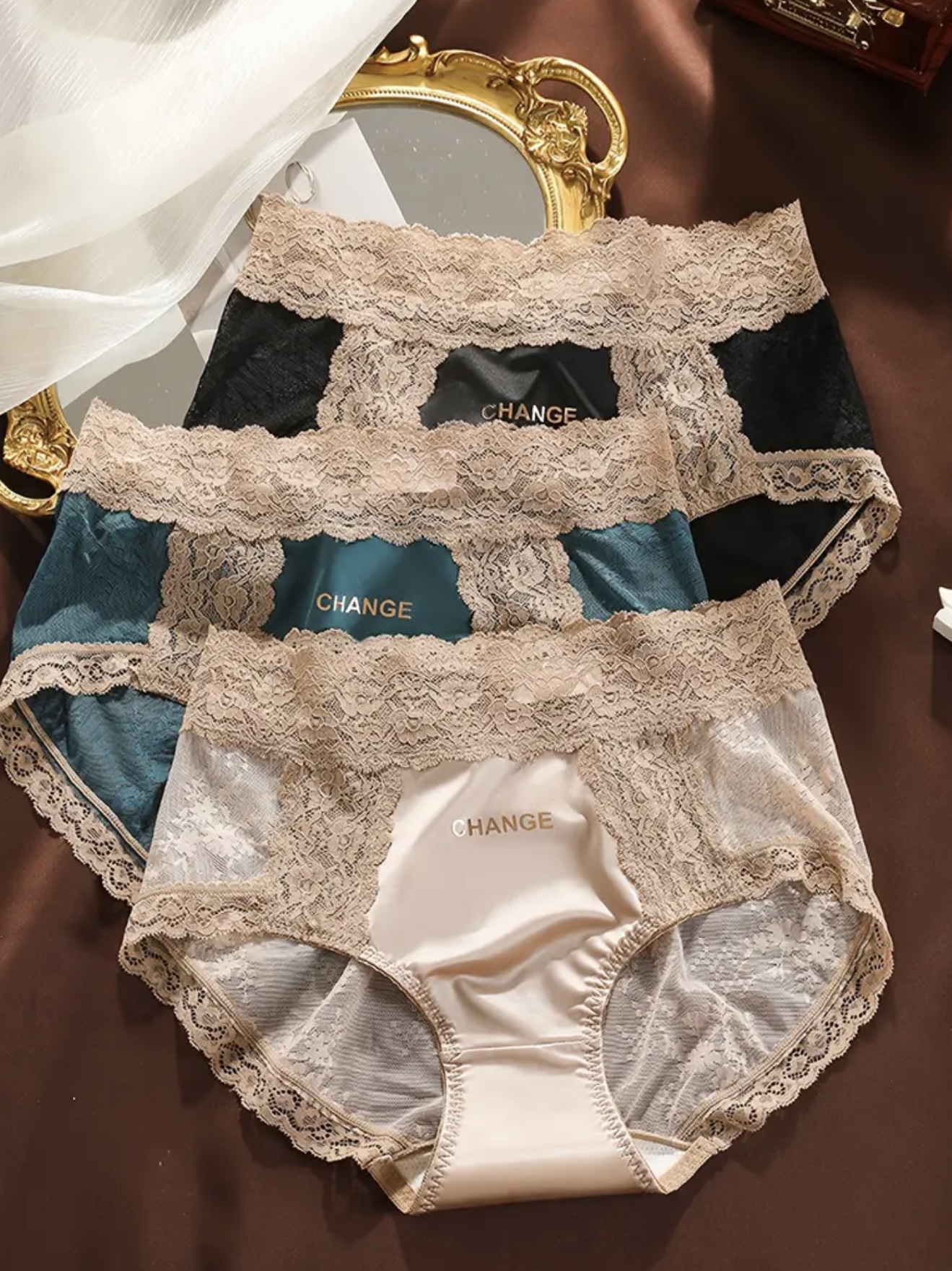 پنج عدد شورت زنانه شیک از ساتن و دانتل - Image 4