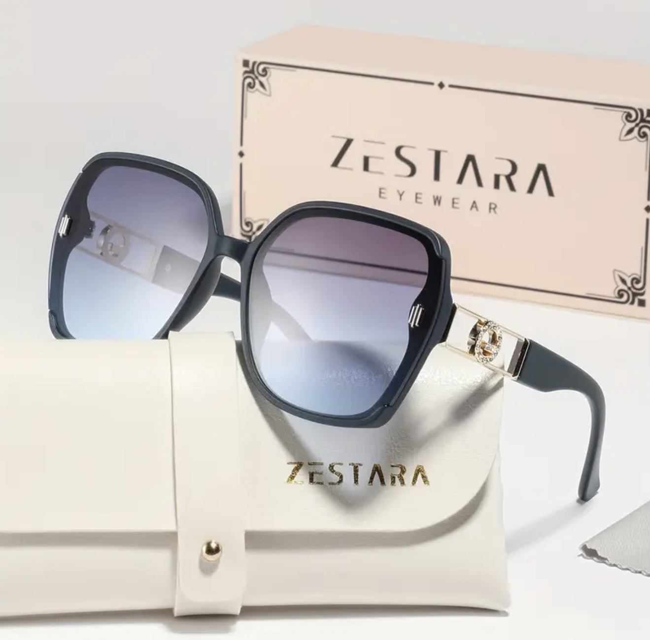 عینک با فریم مربعی و تزئینات نگین - Image 2