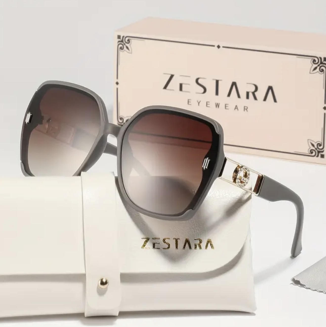 عینک با فریم مربعی و تزئینات نگین - Image 3