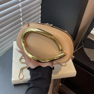 کیف دستی زنانه با دسته فلزی رترو و بند زنجیری