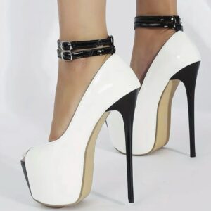 کفش پاشنه بلند