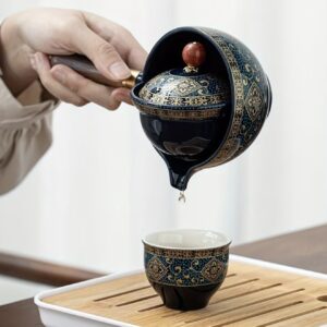 ست چای شامل یک قوری و چهار فنجان، قابلیت چرخش ۳۶۰ درجه