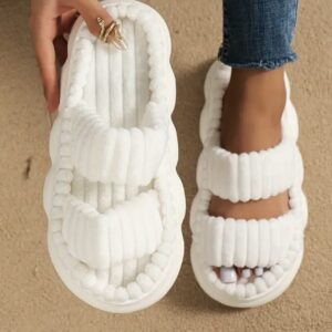 صندل زنانه پشمی، کف نرم و پشمی