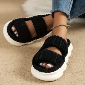 صندل زنانه پشمی، کف نرم و پشمی