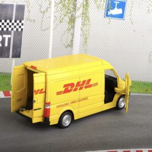 خودروی اسباب‌بازی فلزی با مکانیزم عقب‌کش