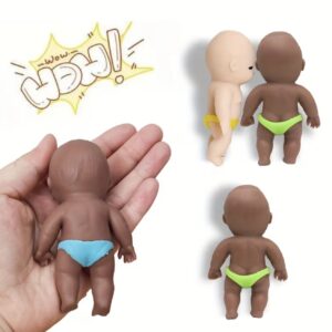 اسکویشی به شکل عروسک قهوه‌ای و سفید دارای پرکننده شنی با خاصیت بازگشت‌پذیری