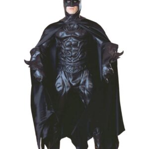 کاستوم ست کامل لباس بتمن شامل سرپوش، شنل، ژرسه، پوشش سینه، شلوار بتمن، کمربند، دستکش و رویه کفش‌