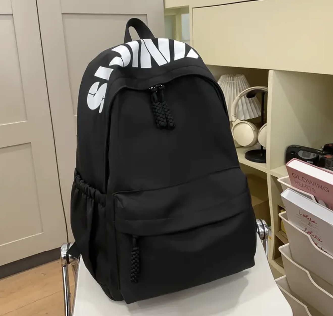 کولهپشتی زنانه شیک سبک، با بندهای قابل تنظیم و طراحی تاشو