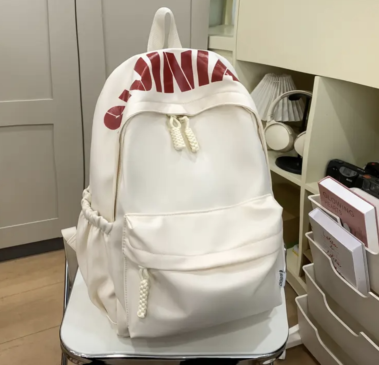 کولهپشتی زنانه شیک سبک، با بندهای قابل تنظیم و طراحی تاشو