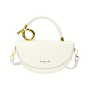 کیف کراس‌بادی با قطعات فلزی طلایی، بند قابل تنظیم و قفل مغناطیسی