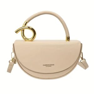 کیف کراس‌بادی با قطعات فلزی طلایی، بند قابل تنظیم و قفل مغناطیسی