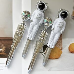 ست ۴ عددی خودکار طرح فضانورد