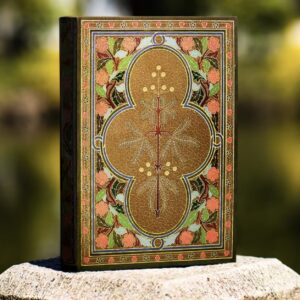 دفتر جلد سخت با طرح پروانه و گل به سبک رترو دارای ۲۵۶ صفحه، با طراحی برجسته فویل طلاکاری شده