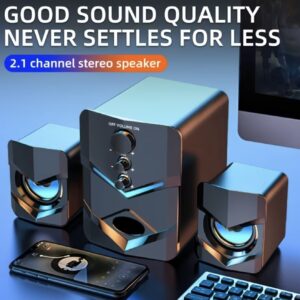 اسپیکر استریو رومیزی با اتصال سیمی و تغذیه از طریق USB، مجهز به جک صوتی ۳.۵ میلی‌متری.