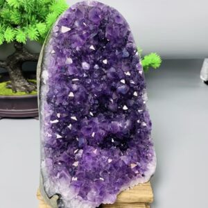 خوشه کریستال بنفش