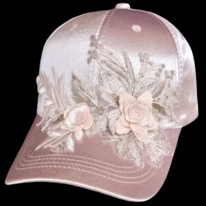 کلاه بیسبال ساتن صورتی با طرح گل به سبک بوهمی