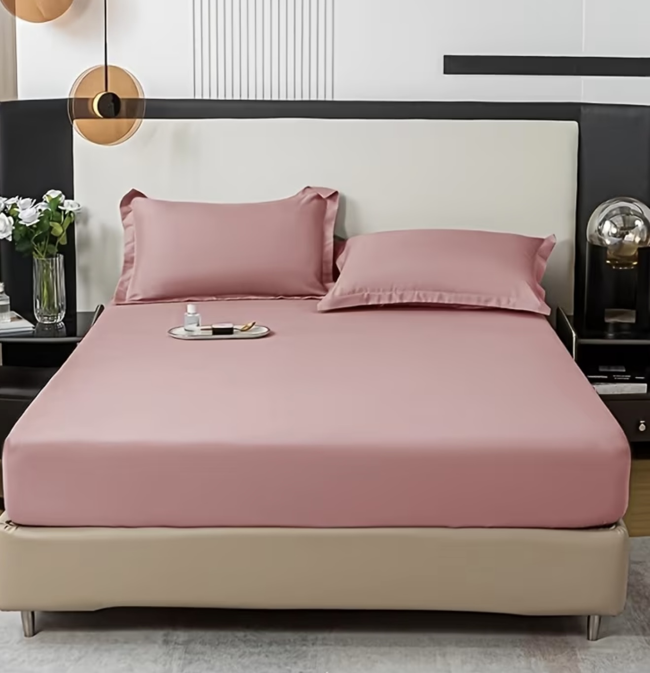 ست ملحفه کشدوز ۳ تکه،شامل ۱ عدد ملحفه کشدار و ۲ عدد روبالشی، از پارچه نرم و لطیف، قابل شستوشو با ماشین لباسشویی، با پوشش ۳۶۰ درجه و فیت کامل روی تشک