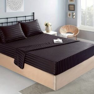 ست ملحفه ساتن راه‌راه ۳ یا ۴ تکه. شامل ۱ عدد ملحفه ساده، ۱ عدد ملحفه کش‌دار و ۱ یا ۲ عدد روبالشی (بدون بالش داخلی)