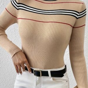 پلیور آستین‌بلند تک‌رنگ