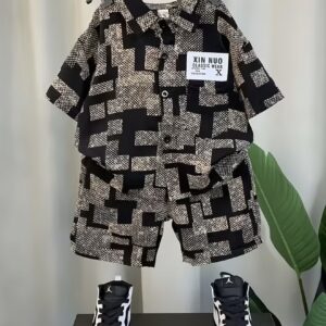 ست ۲ تکه شامل پیراهن یقه‌دار آستین کوتاه و شلوارک