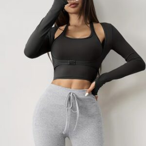 بلوز آستین بلند با طراحی یقه خاص، فیت اسلیم، دارای پد سینه یکپارچه بدون درز