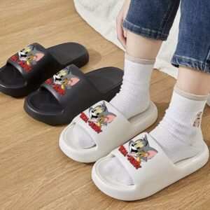 یک جفت دمپایی تام و جری