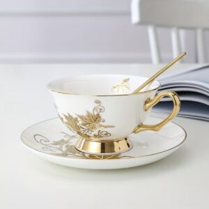 ست چای طلایی ۳ تکه شامل: فنجان، نعلبکی، قاشق
