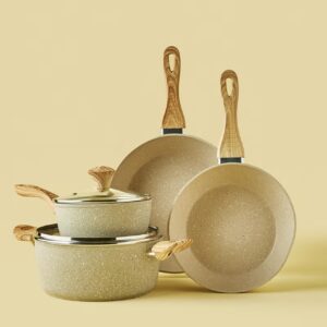 ست قابلمه و تابه ۶ تکه آلومینیومی دارای سطح نچسب با دسته‌های طرح چوب همراه با درب‌های شیشه‌ای مقاوم به حرارت و فاقد مواد مضر PFOA