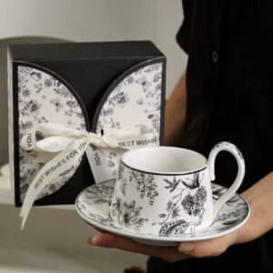 ست ماگ قهوه سرامیکی وینتیج با نعلبکی، ظرفیت ۳۰۰ میلی‌لیتر، سبک فنجان چای بریتانیایی، ساخته شده از چینی مدرن،همراه با جعبه هدیه