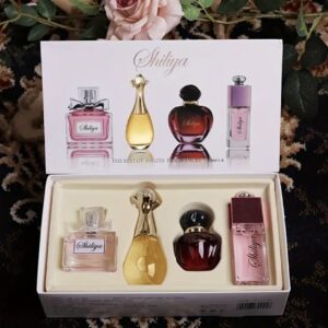 ست ۴ عددی عطر زنانه – Eau de Toilette، هر بطری ۲۵ میلیلیتر و ماندگاری بالا و رایحه گلی و دلنشین