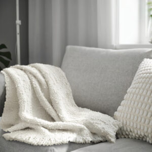 شال مبل و تخت رنگ سفید مایل به کرم سایز ۱۳۰×۱۷۰ سانتی‌متر