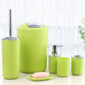 ست ۶ تکه لوازم حمام شامل سطل زباله، فرچه توالت، بطری لوسیون، لیوان دهان‌شویه، لیوان مسواک و جا صابونی
