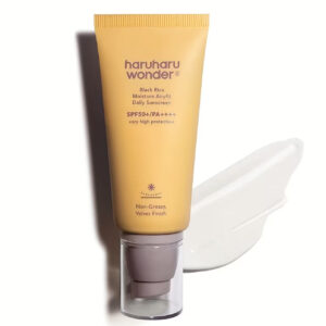 ضدآفتاب، با SPF 50+ و PA++++، محافظت طیف گسترده،، غنی از آنتی‌اکسیدان‌ها غیرچرب و مرطوب‌کننده