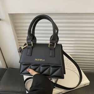 کیف کراسبادی زنانه به سبک رترو و فشن