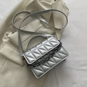 کیف کراسبادی زنانه با طرح برجسته