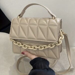 کیف کراسبادی زنانه با طرح برجسته