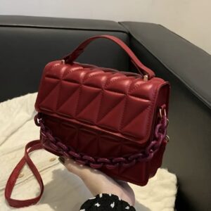 کیف کراسبادی زنانه با طرح برجسته