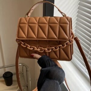 کیف کراسبادی زنانه با طرح برجسته